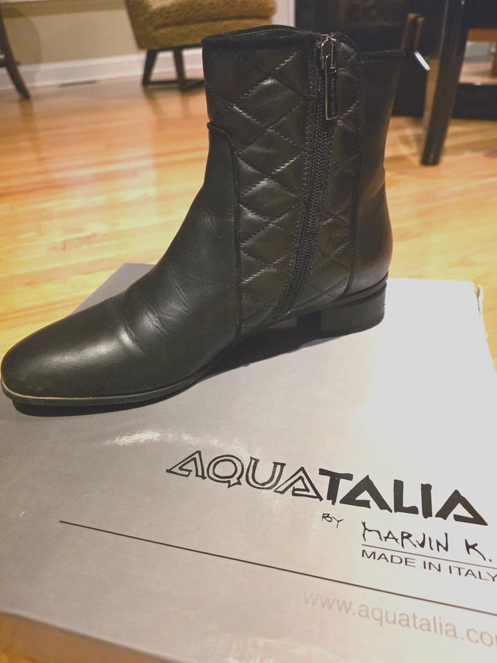 Botines Aquatalia by Marvin K Sweetie de cuero acolchados negros talla 9,5 M EE. UU. 9 Foto 3 de 4