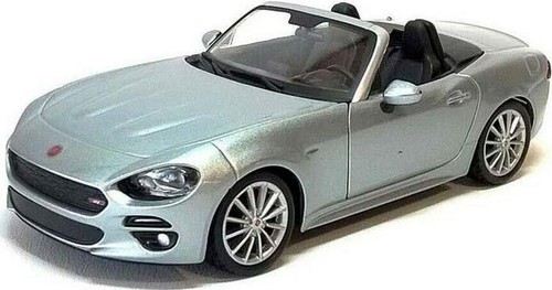 Fiat 124 Spider Silver Diecast 1:24 Scale Model - Bburago 21083SIL