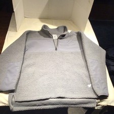 Varsity Spirit Gray 1/4 Zip Fleece Jacket Size M