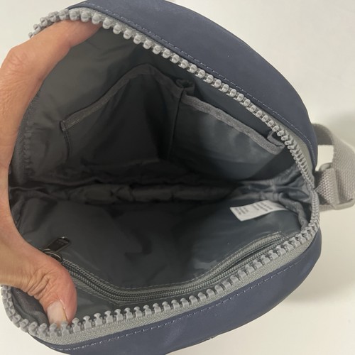 ORI London Bag Company Round Shoulder Bag Crossbody Purse Navy Blue 10” Nylon - Picture 6 of 10