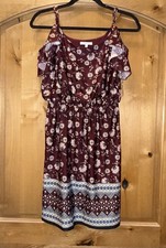 Maurices Size XS Floral Maroon Dress Cap Sleeve Short