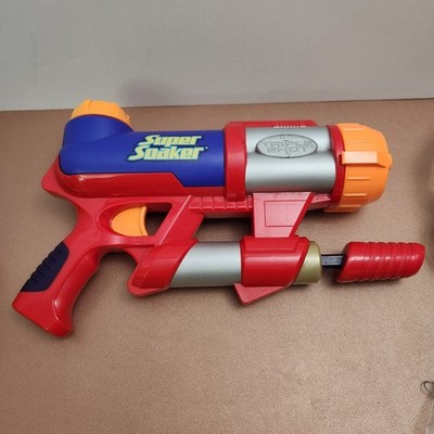 Vintage Hasbro 2004 Triple Shot Super Soaker Water Pumping Squirt Gun WORKS