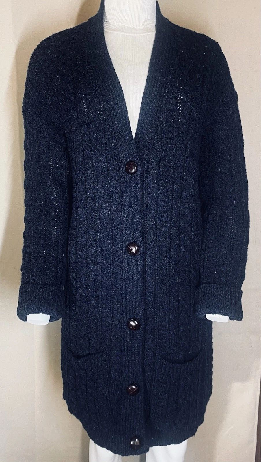 Celtic & Co 100% Wool Cable Knit Long Cardigan Sweater Womens L Navy Blue EUC
Opens in a new window