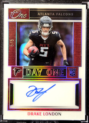 2022 Panini One Dual Jersey #5 /5 Drake London Day One Platinum Auto Rookie #104