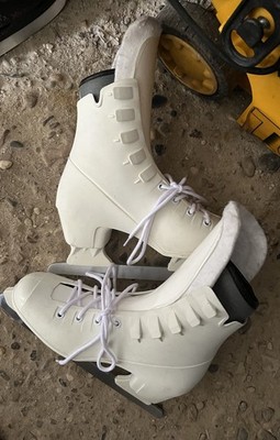 Roces Weisse Verstellbare Kunststoff Schlittschuhe Größe 28-31 Neuwertig