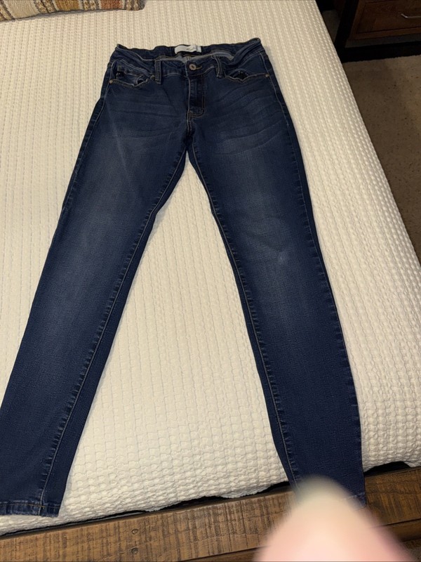 Women’s Kan Can Jeans Size 9/28 Dark Mid Rise Skinny Jeans