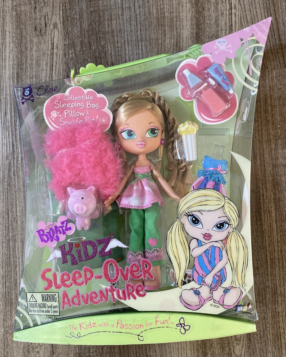 Girlz Bratz Kidz Sleep-Over Adventure Cloe Doll 2 Complete Outfits  Accessories