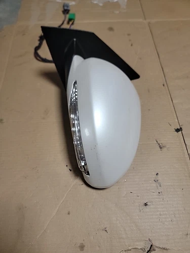 08 -12 Buick Enclave Left Driver Side View Mirror OEM 9435889