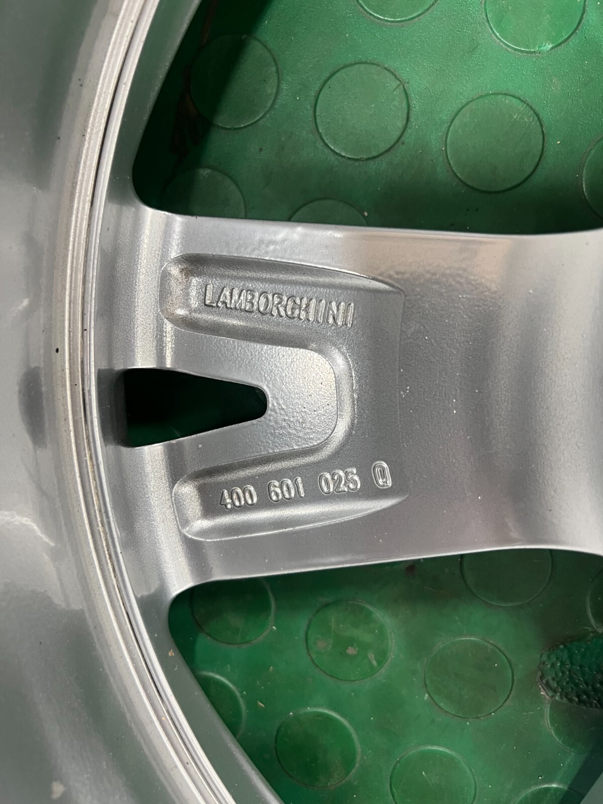 Lamborghini Gallardo OEM 19" Callisto Rear Wheel Silver 2004-14 Coupe/Spyder