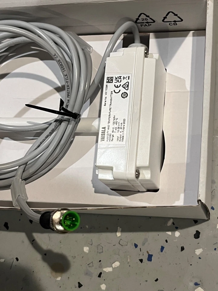 VAISALA humidity and temperature Transmitter HMD82 - Image 3 of 4