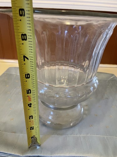 antique glass Large Urn, Ice Bucket, Vase in Clear Finish in great condition - Picture 6 of 6