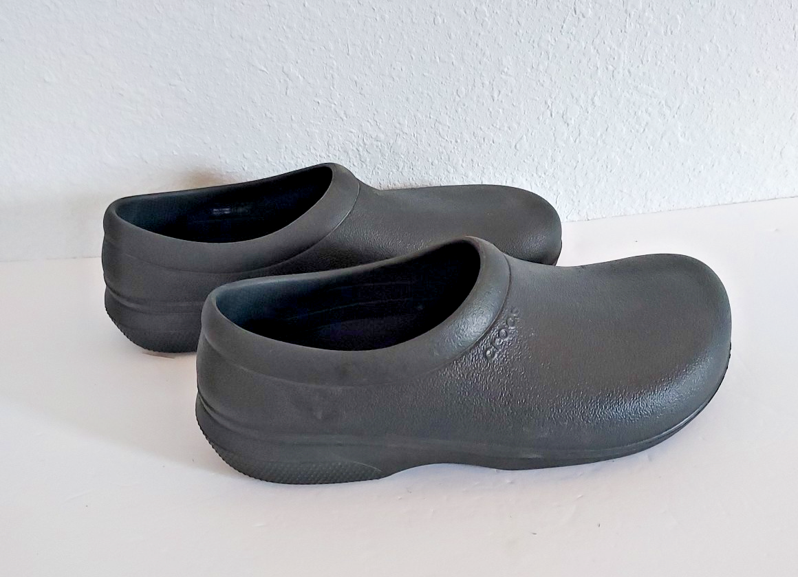 Crocs On the Clock Work Slip-On Black Shoes for Men 9 Women 11 with Inserts-image