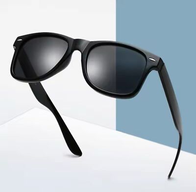 Classic Square Polarized Sunglasses Men Women Retro Black  display picture 3