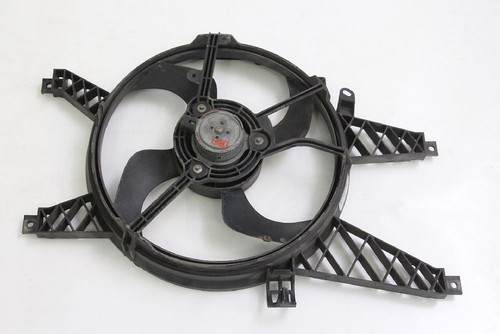 Kühlerlüfter Renault CLIO 3 8200135160 1.1 Benzin 55 KW 75 PS 01-2006