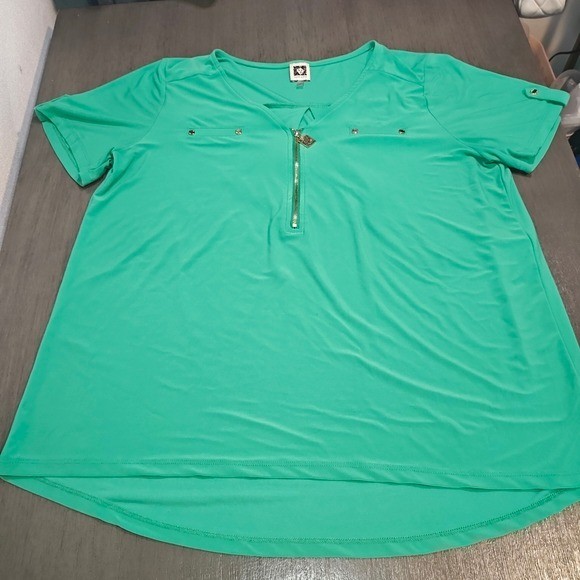 Anne Klein Women's Blouse,Emerald Green ,With Golden Hardware, Size 1x
