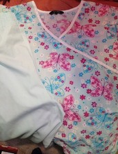 JustLove Women's Patterned Scrub Top Adar Bottom Set Size Lrg Gently Used