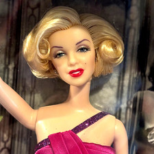 Barbie Marilyn Monroe 2001 Collector Edition "How To Marry A Millionaire"