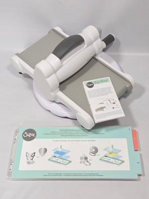 Sizzix Big Shot Manual Die Cutting & Embossing Machine w Extended Platform EUC