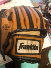 Franklin 4609 Youth 9 1/2" Glove/Mitt Right Hand Thrower/Baseball/Softball