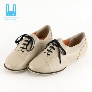 Le Bunny Bleu Size 8 Classic Modern 