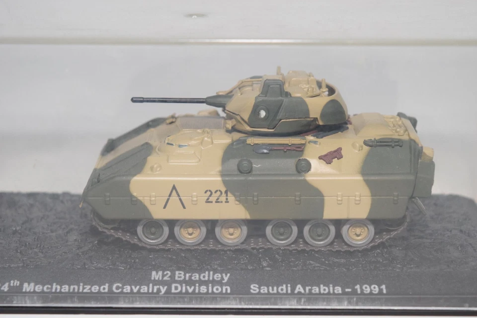 B10 1:72 ALTAYA IXO M2 BRADLEY SAUDI ARABIA 1991 TANK MIB - Immagine 3 di 4