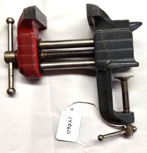 Vise, STANLEY No. 1209 Handyman Hobbyist Bench Vise, Made in USA - Picture 4 of 6