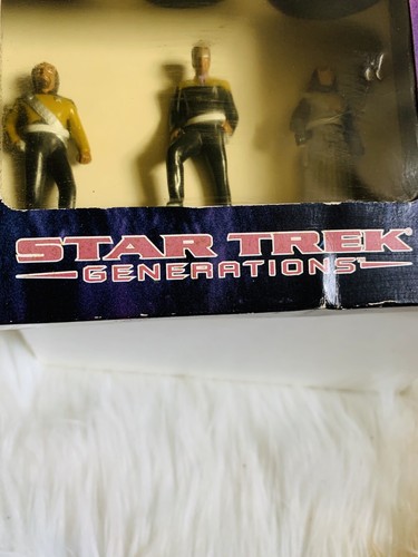 Star Trek Generations Collectible Figures 1994 by APPLAUSE - Picture 2 of 5