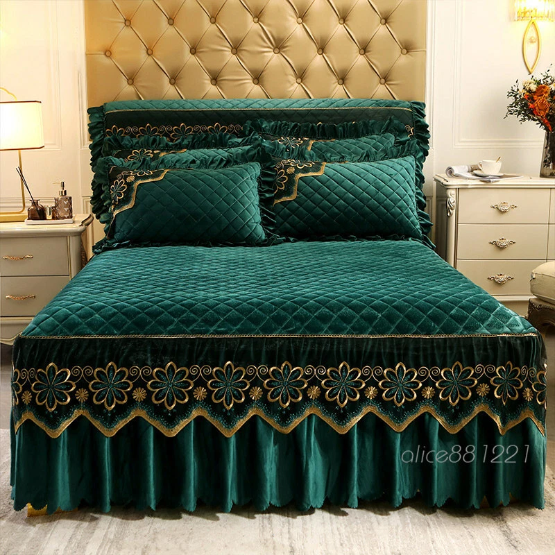 Vintage Velvet Bedspread Queen King Quilted Bedskirt Ruffles Headboard Covers - Image 2 of 4