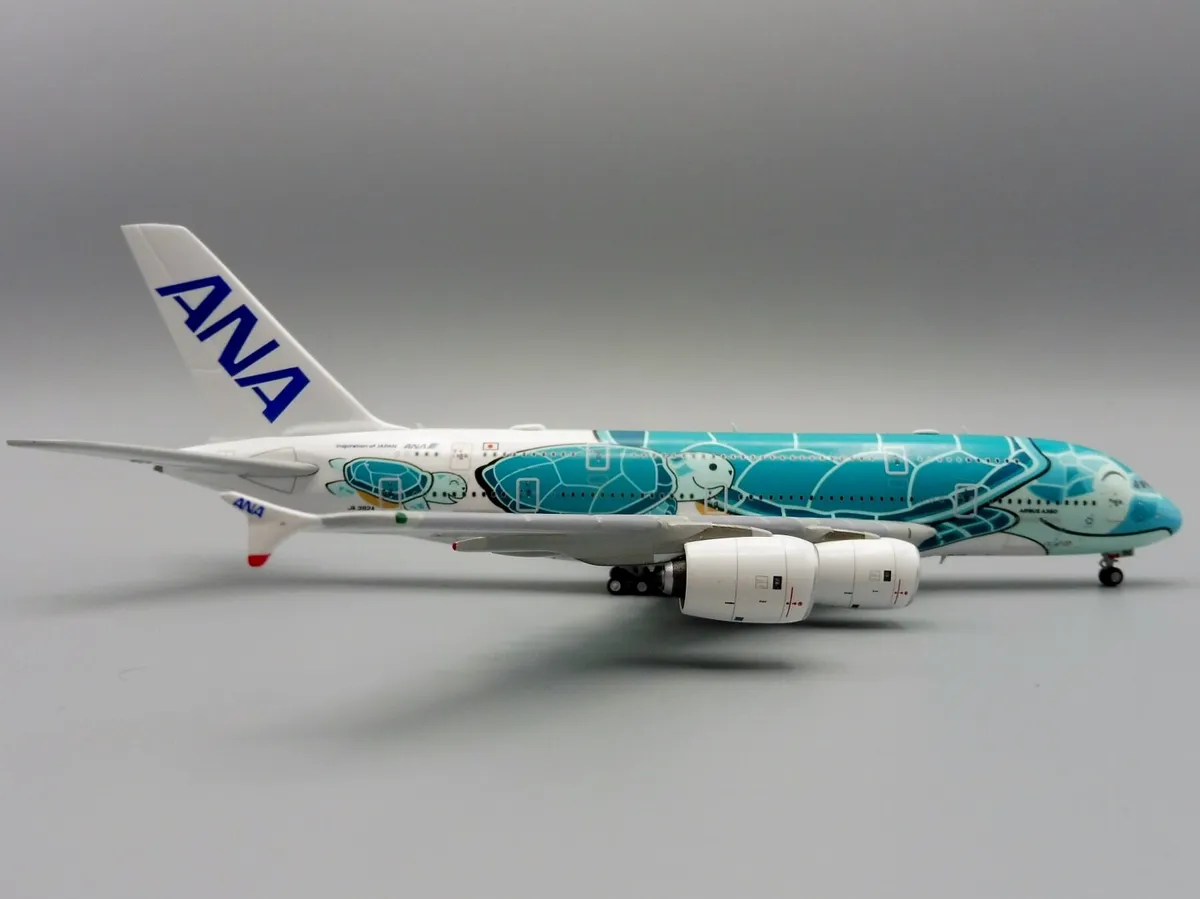 ANA AIRBUS A380 FLYING HONI［Scale 1:200］
