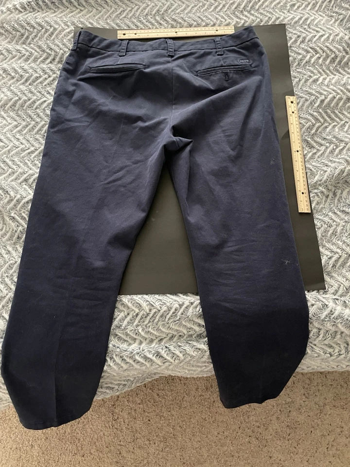 Izod Men’s Pants Size 36x30 Slim Dark Blue - Image 2 of 3