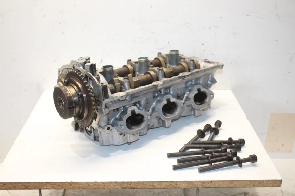 Infiniti QX4 2003 3,5 culata derecha OEM Foto 2 de 4