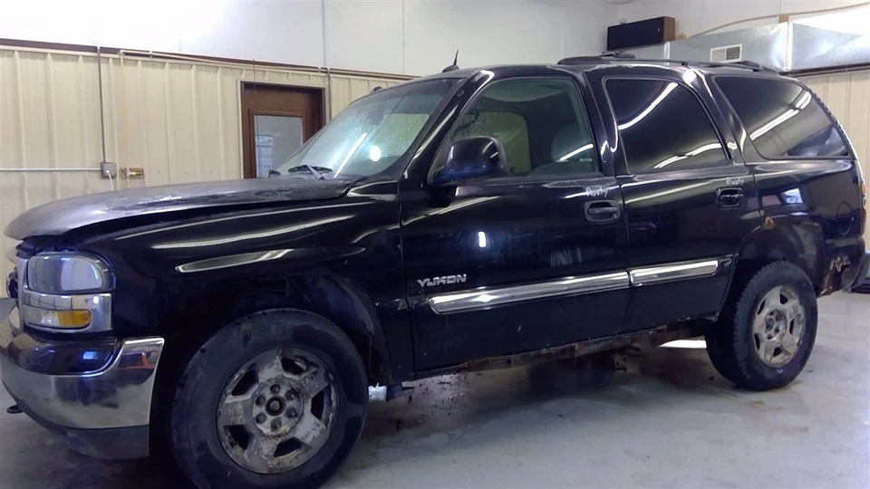 GMC Yukon 2004 5.3L Engine VIN T 8th Digit 19367775 4215 - Image 2 of 4