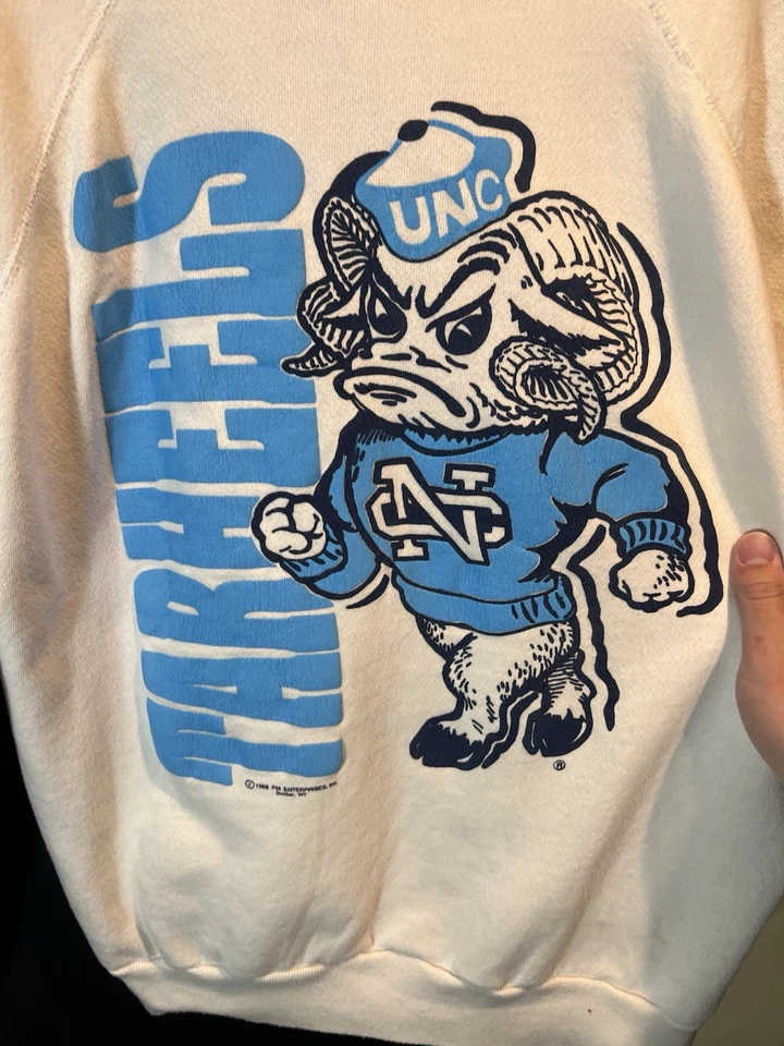 VTG UNC NORTH CAROLINA TARHEELS 1988 TULTEX CREW NECK WHITE SIZE XL 2 GRAPHIC - Image 3 of 4
