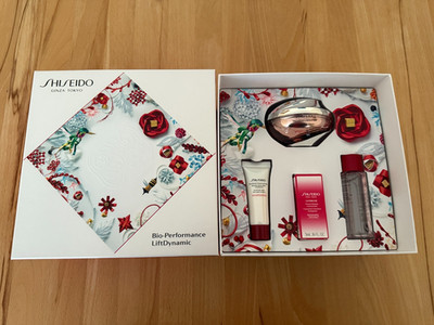 Shiseido Bio Performance LiftDynamic Cream Set 50 ml und 3 Gifts Neu und OVP