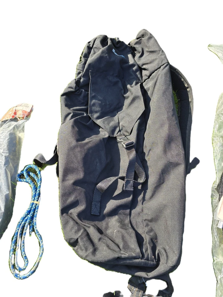 BlueWater Rucksack Abseilausrüstung Abseilgurt 8-Teilig Seile Schäkel US ARMY BW - Bild 2 von 4