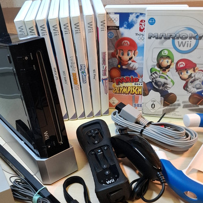 Nintendo Wii Konsole Bundle Mario Kart, Remote MotionPlus, Nunchuk, viele Spiele