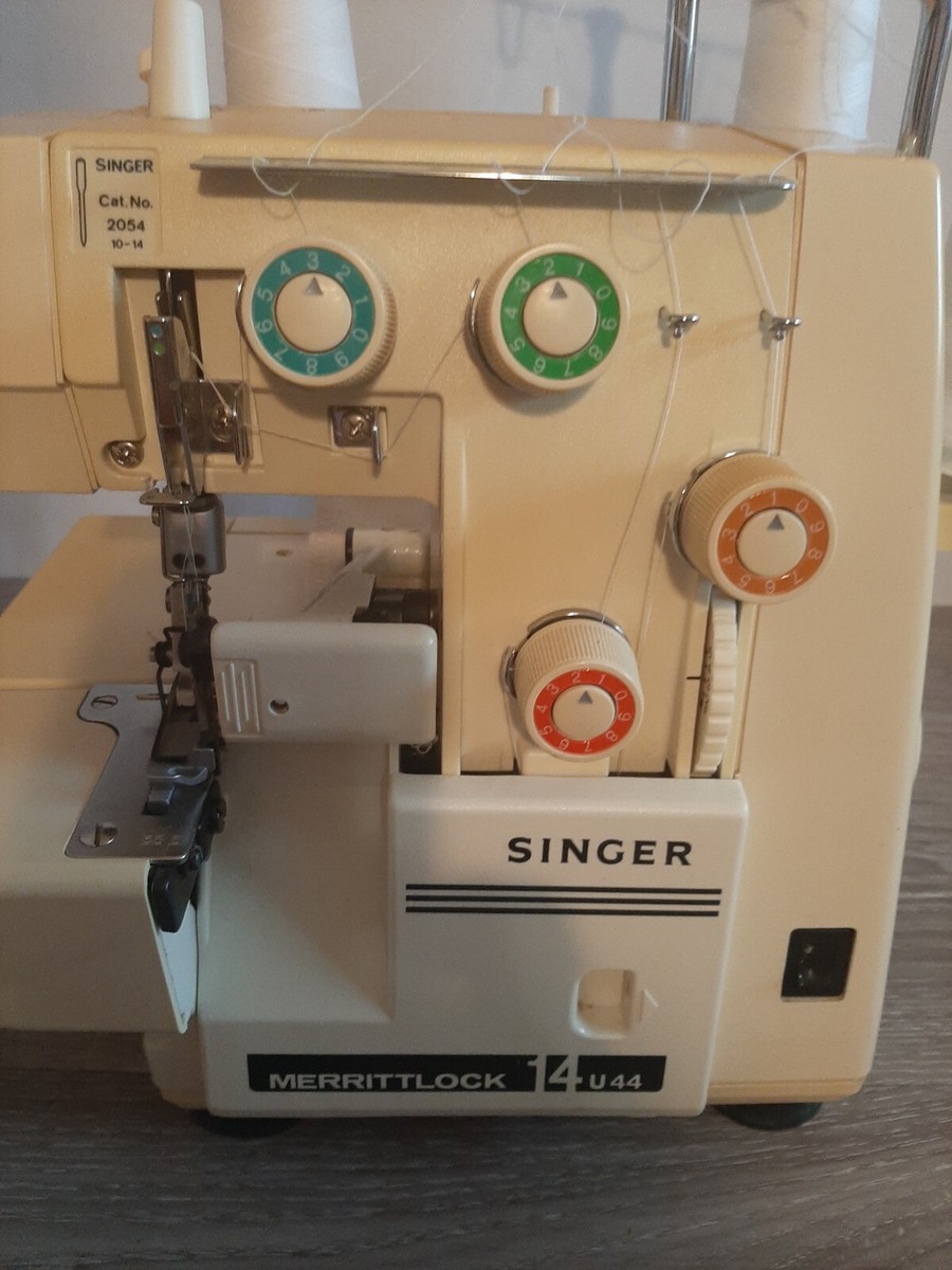 SINGER（シンガー）ロックミシン　Merrittlock 14U44 Singer Merrittlock 14U44B Serger Sewing Machine w/ Pedal Tested