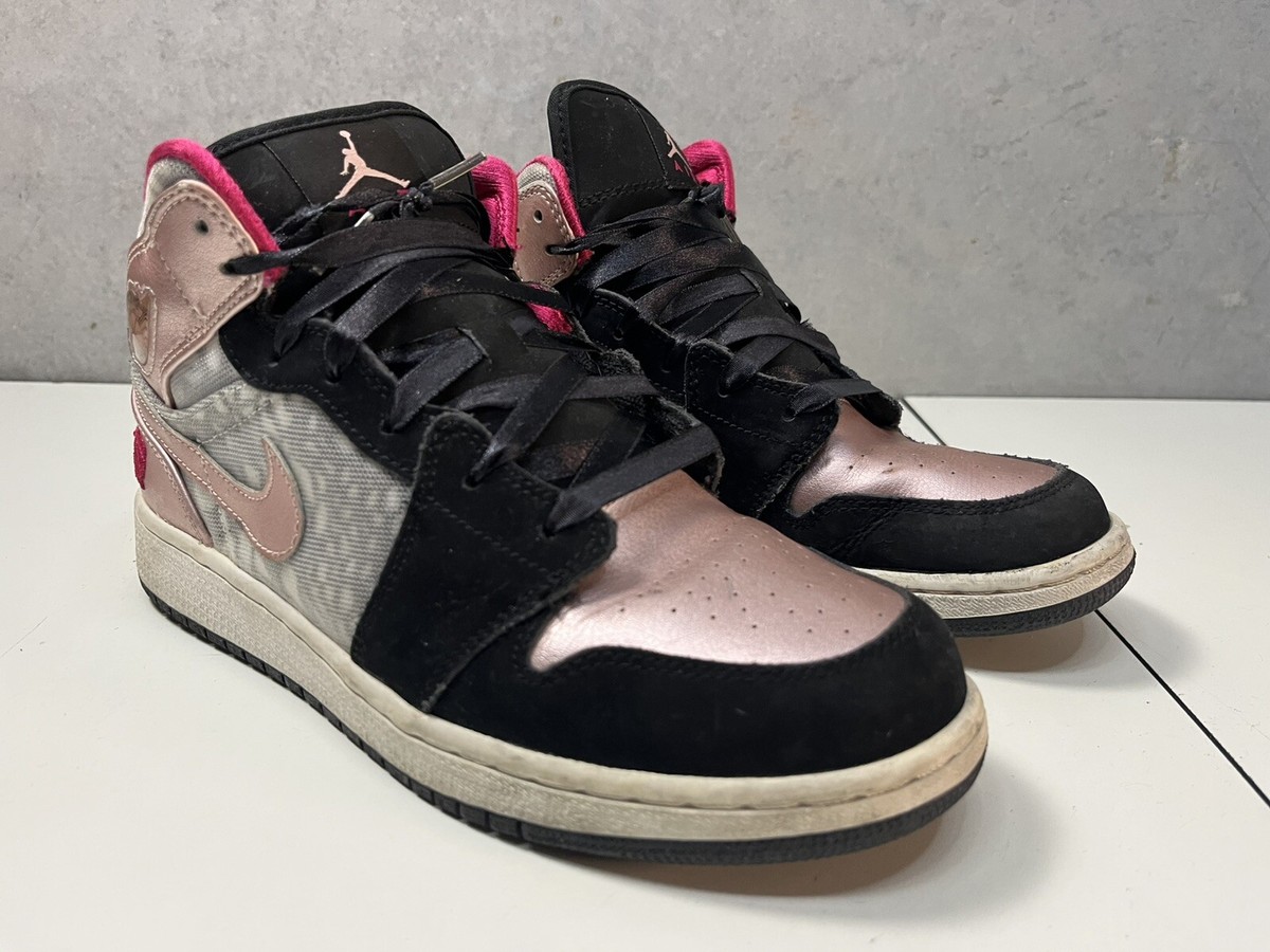 Jordan Phat GS Valentine’s Day 2012 Size 7Y Womens) Used 364781-019  2012