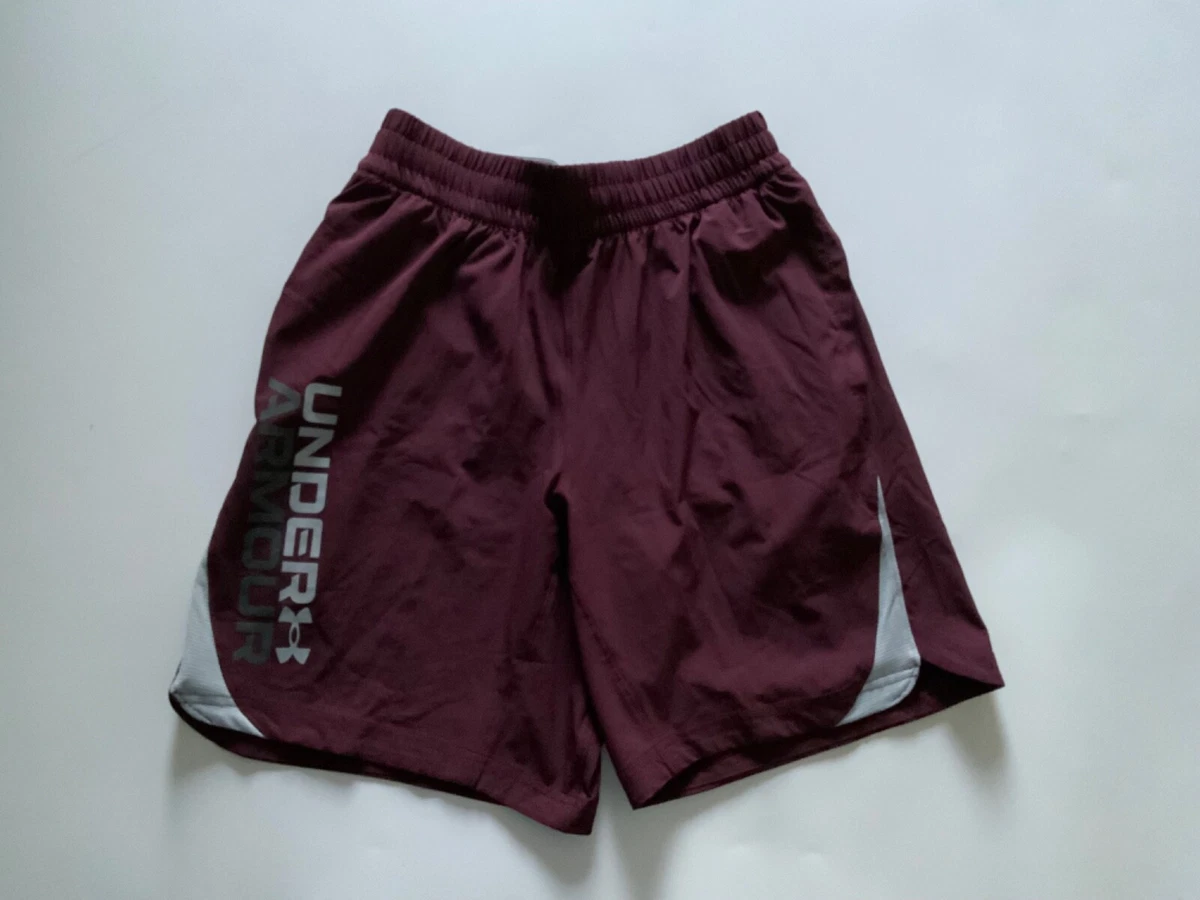 Under Armour Men Elevated Woven Shorts with Pockets 1373727 600 Burgundy  Size L