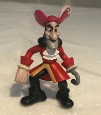 Disney-Jake and the Neverland Pirates 3.25” Captain Hook PVC Figure