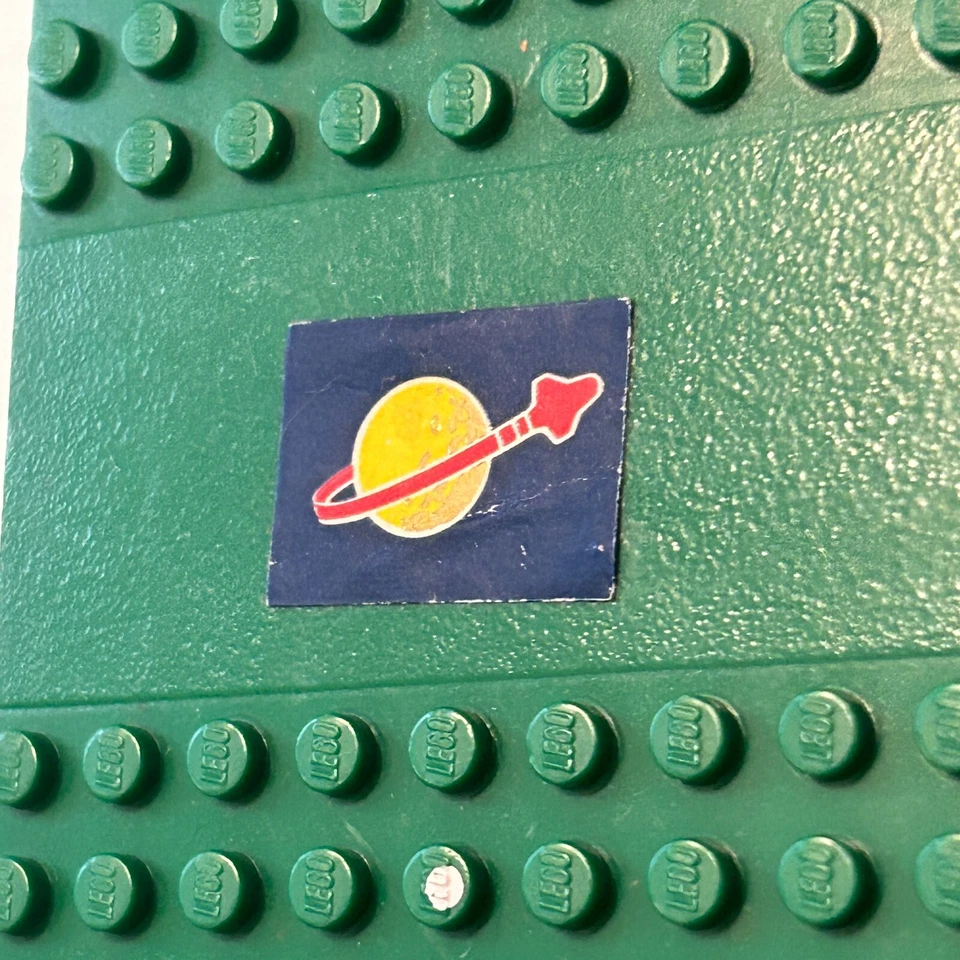 Lot of 4 Vtg 70s LEGO Green Baseplate Dots Pattern Legoland City Rounded Corners - Image 3 of 4