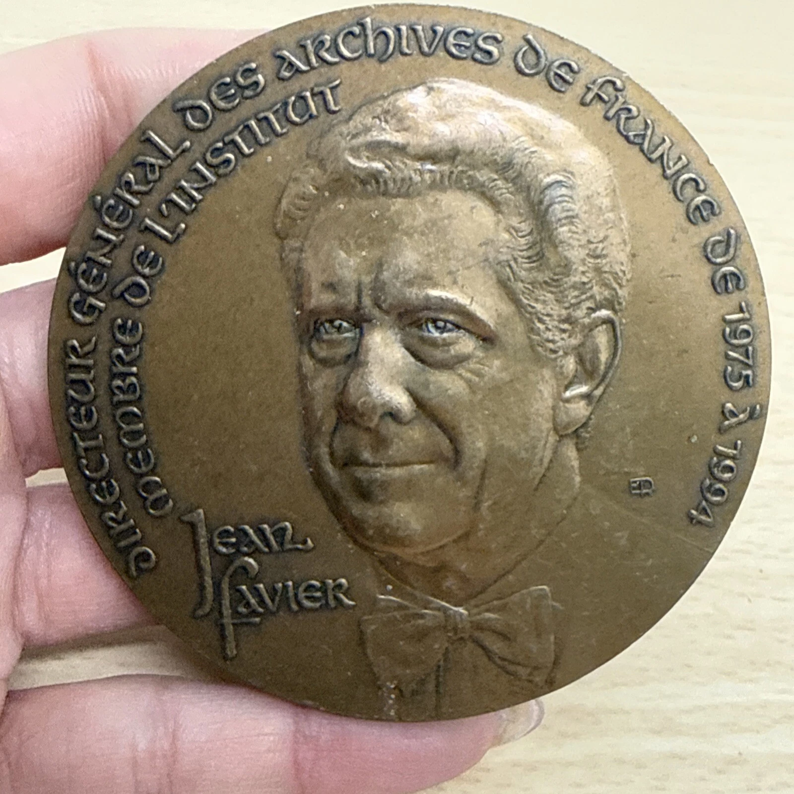 Médaille Directeur Des Archives Générales De Finances De 1975 À 1994 En Bronze ￼