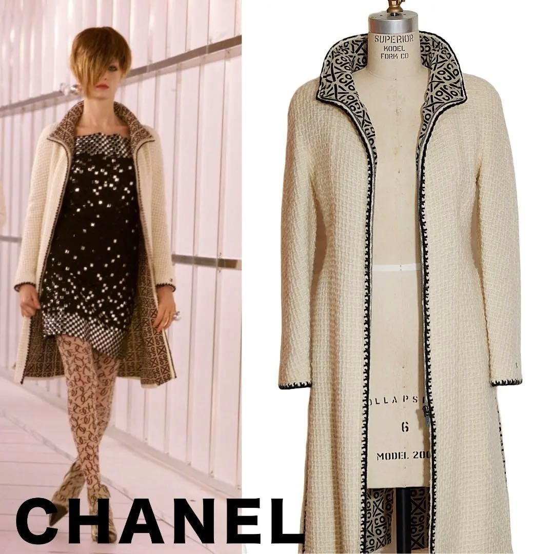 Vintage CHANEL 00A COCO pattern lining wool coat … - image 1