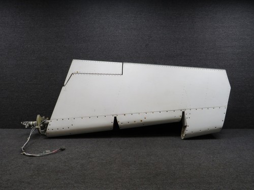 2633001-6 (Use: 2493000-17) Gates Learjet 25D Rudder Assembly (Worn)