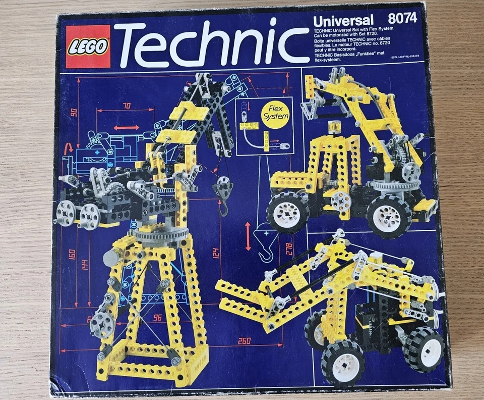 LEGO Technic 8074 Universal Building Set with Flex System, photo 1 sur 3