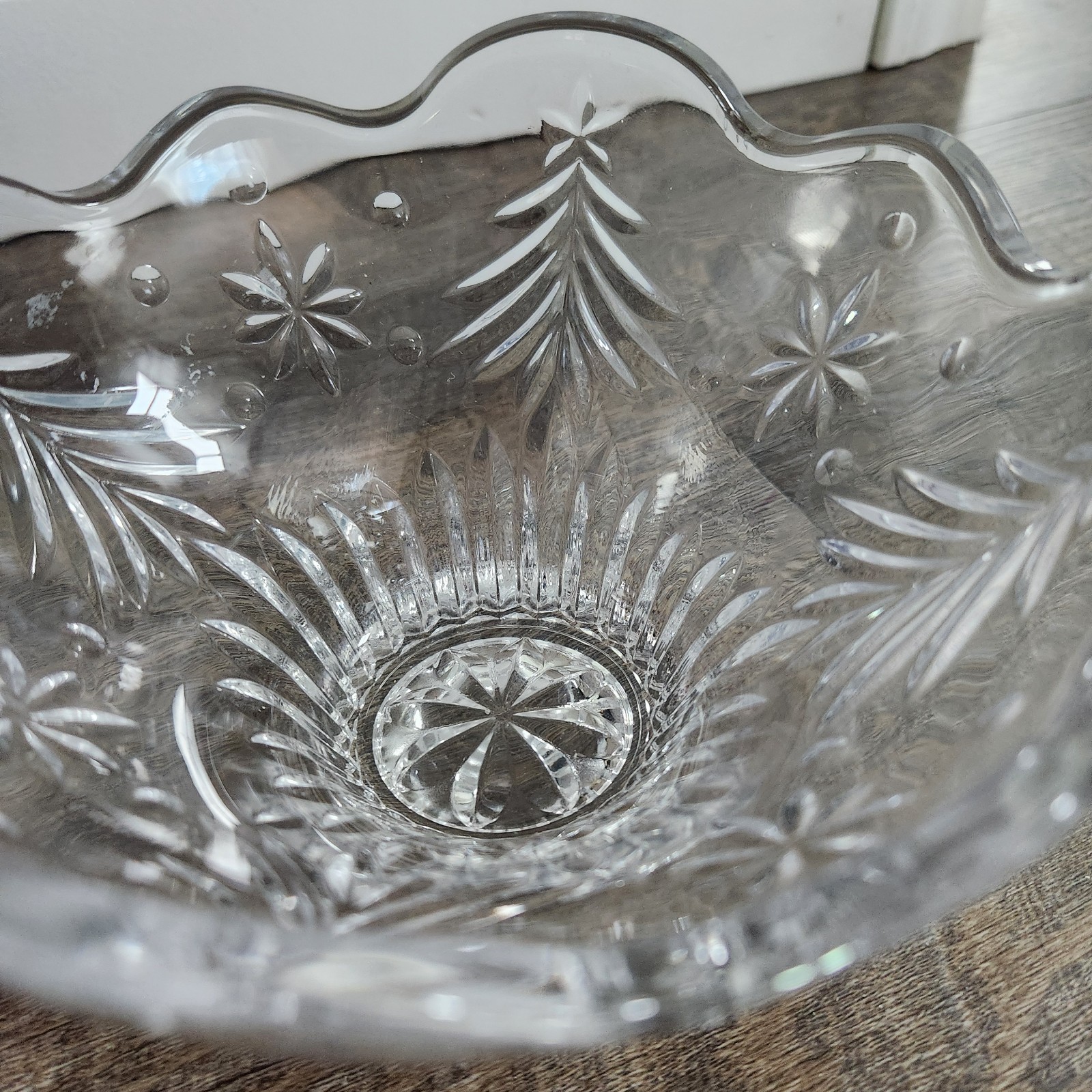 Celebrations by Mikasa Footed Bowl Christmas Night Collection 6" Christmas Trees