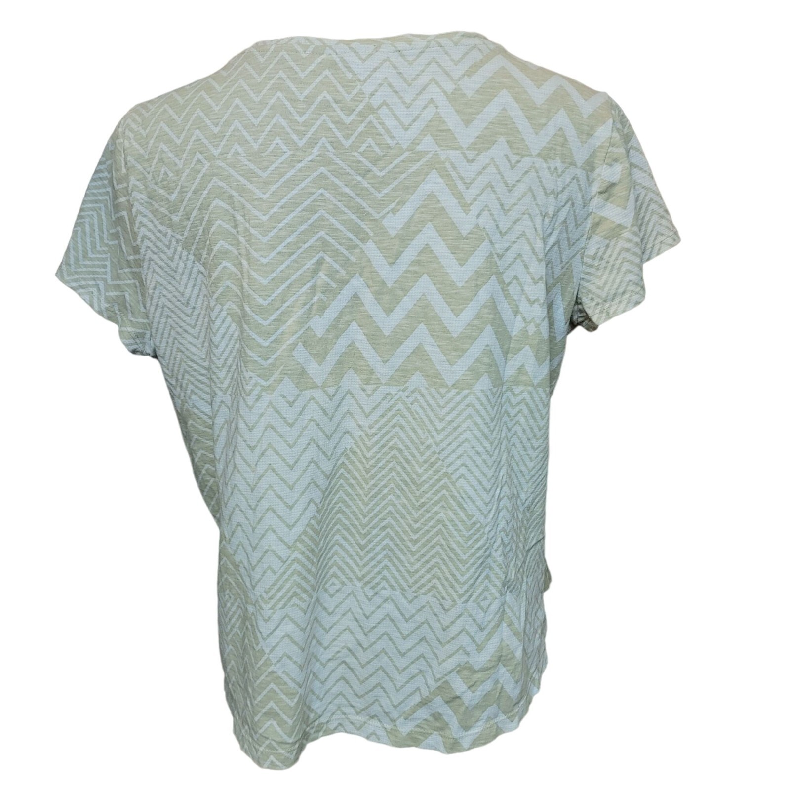 Chico's Women's Beige Zig Zag Pattern Basic Short… - image 2