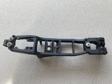 96-02 MERCEDES-BENZ E320 E430 W210   LEFT REAR DOOR HANDLE BRACKET   A2107600334