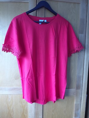 Rock Your Curves, DAMEN - T- Shirt mit Spitze    44/46 MAßEN BEACHTEN!!