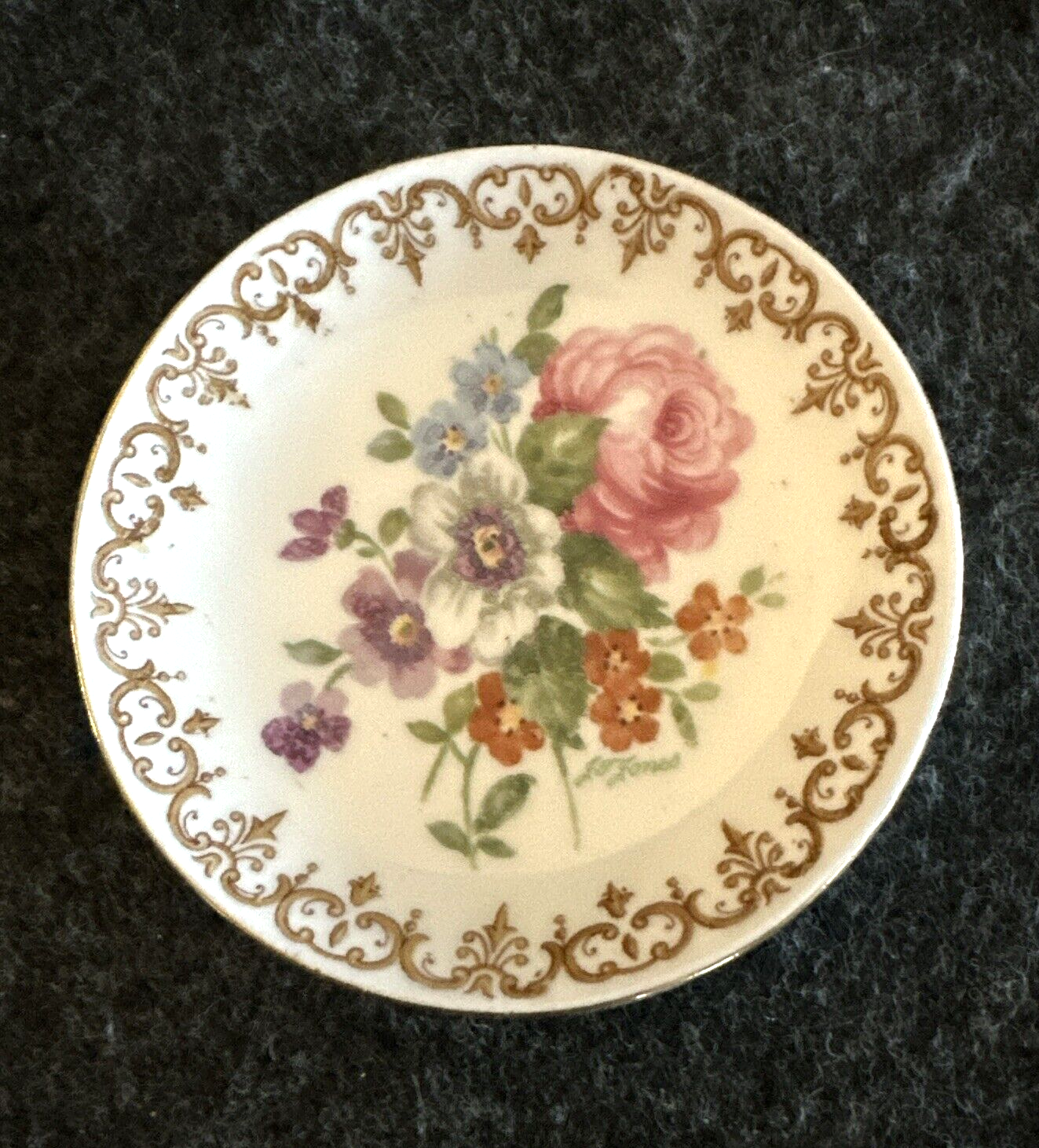 Foto 1 di 16